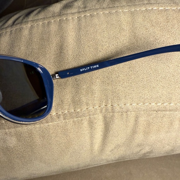 Oakley Split Time Mens Polarized
Aviator Sunglasses 004129  58,13|133 - Picture 9 of 16